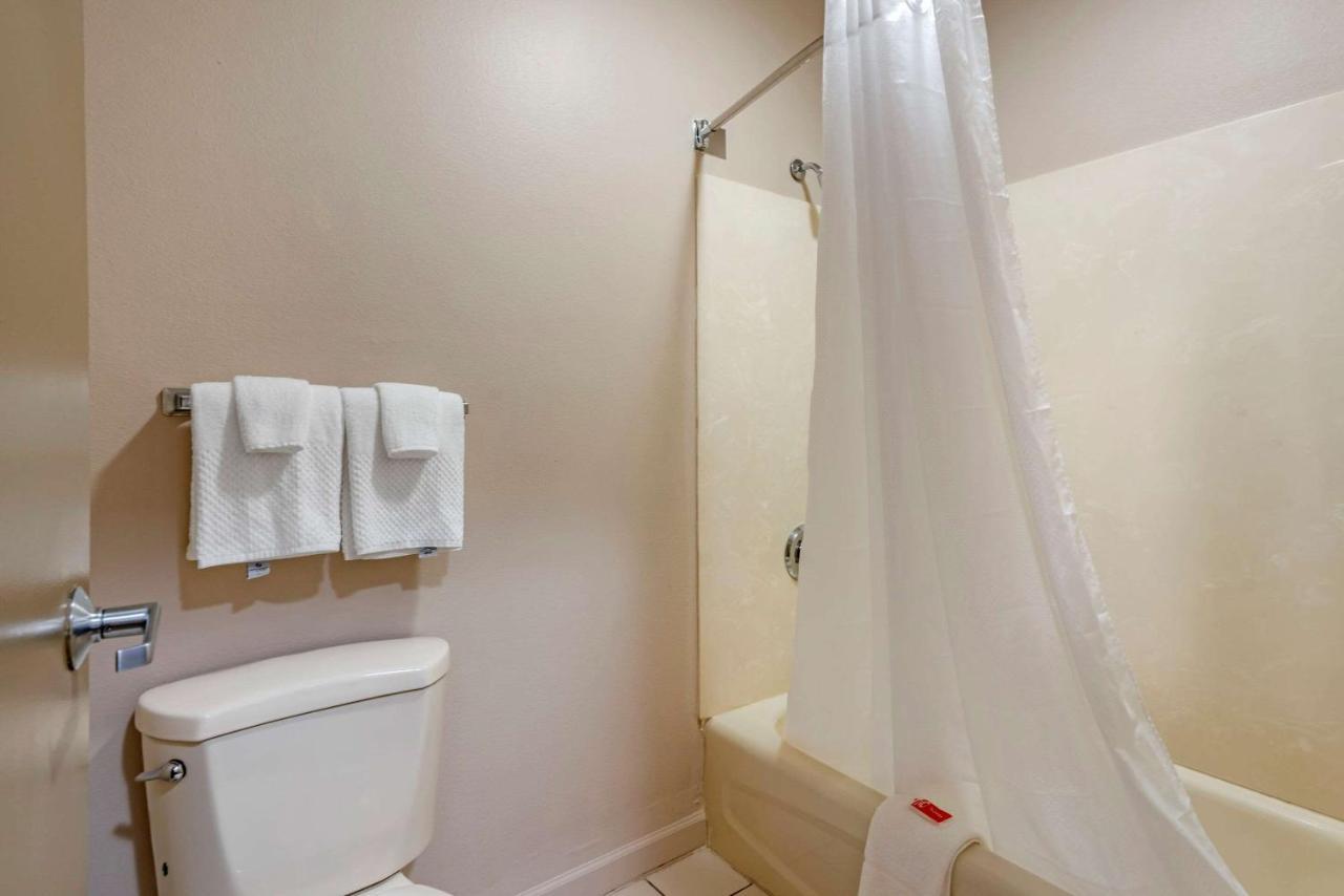 Econo Lodge Inn & Suites Granite City Ngoại thất bức ảnh