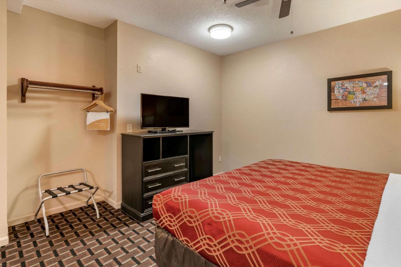Econo Lodge Inn & Suites Granite City Ngoại thất bức ảnh