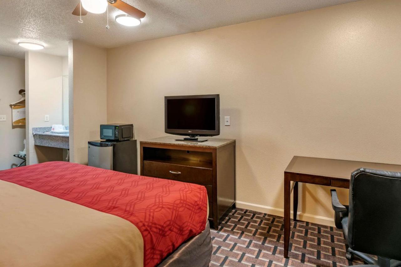 Econo Lodge Inn & Suites Granite City Ngoại thất bức ảnh