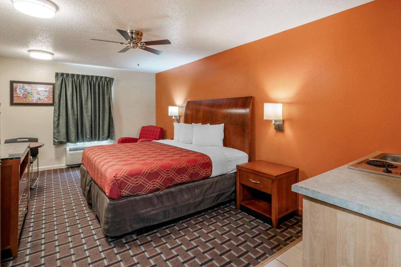 Econo Lodge Inn & Suites Granite City Ngoại thất bức ảnh
