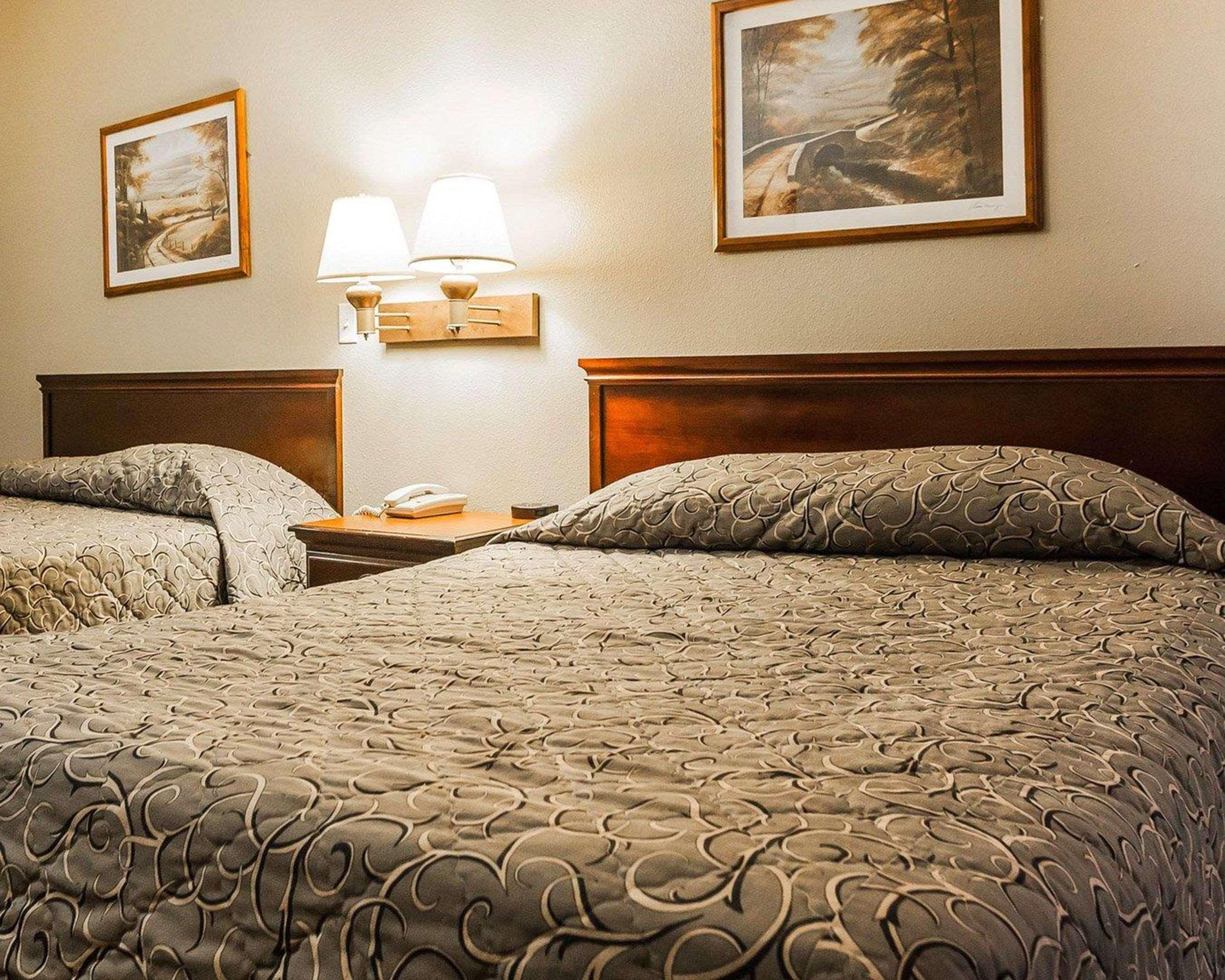 Econo Lodge Inn & Suites Granite City Ngoại thất bức ảnh