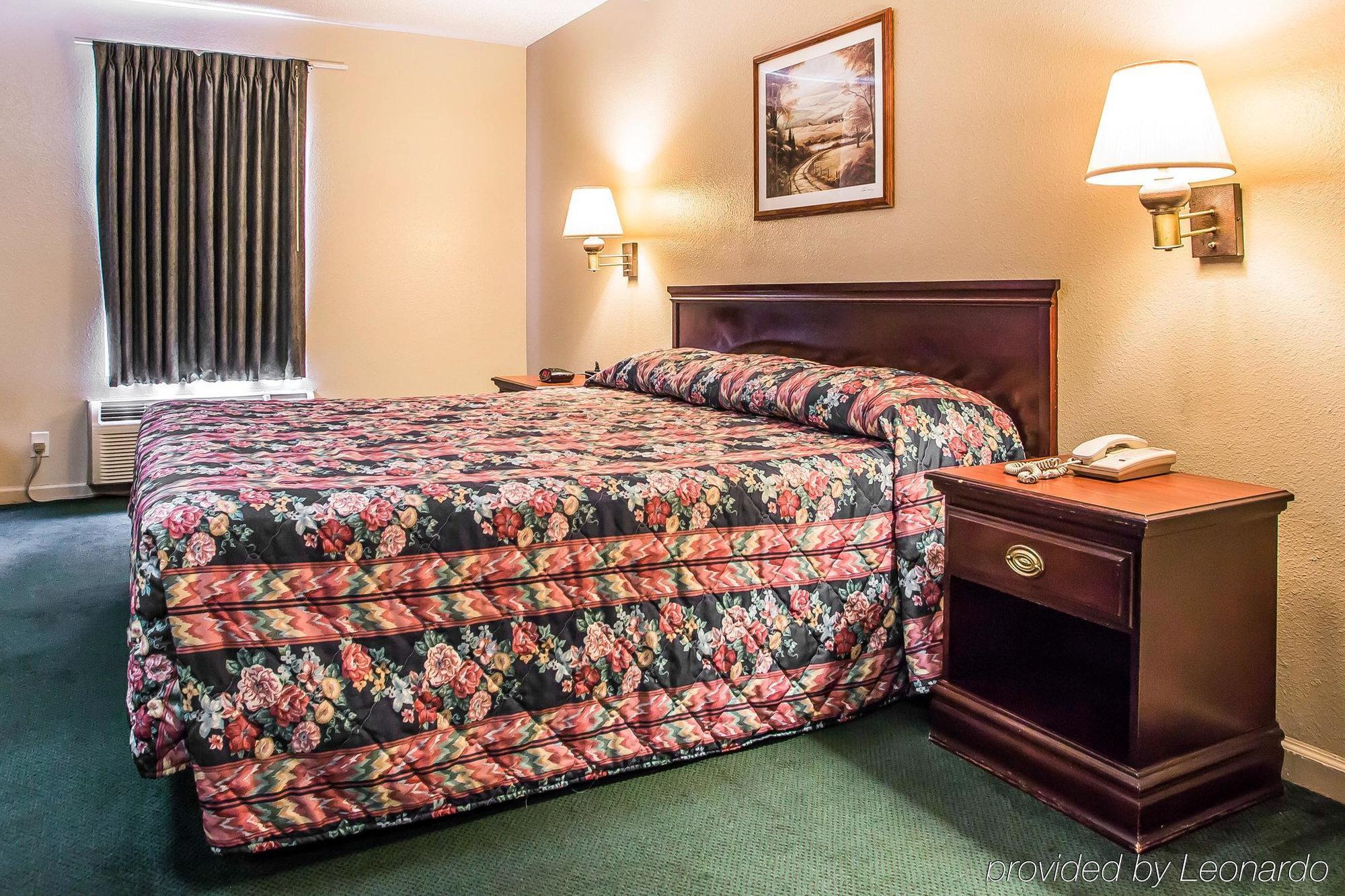 Econo Lodge Inn & Suites Granite City Ngoại thất bức ảnh