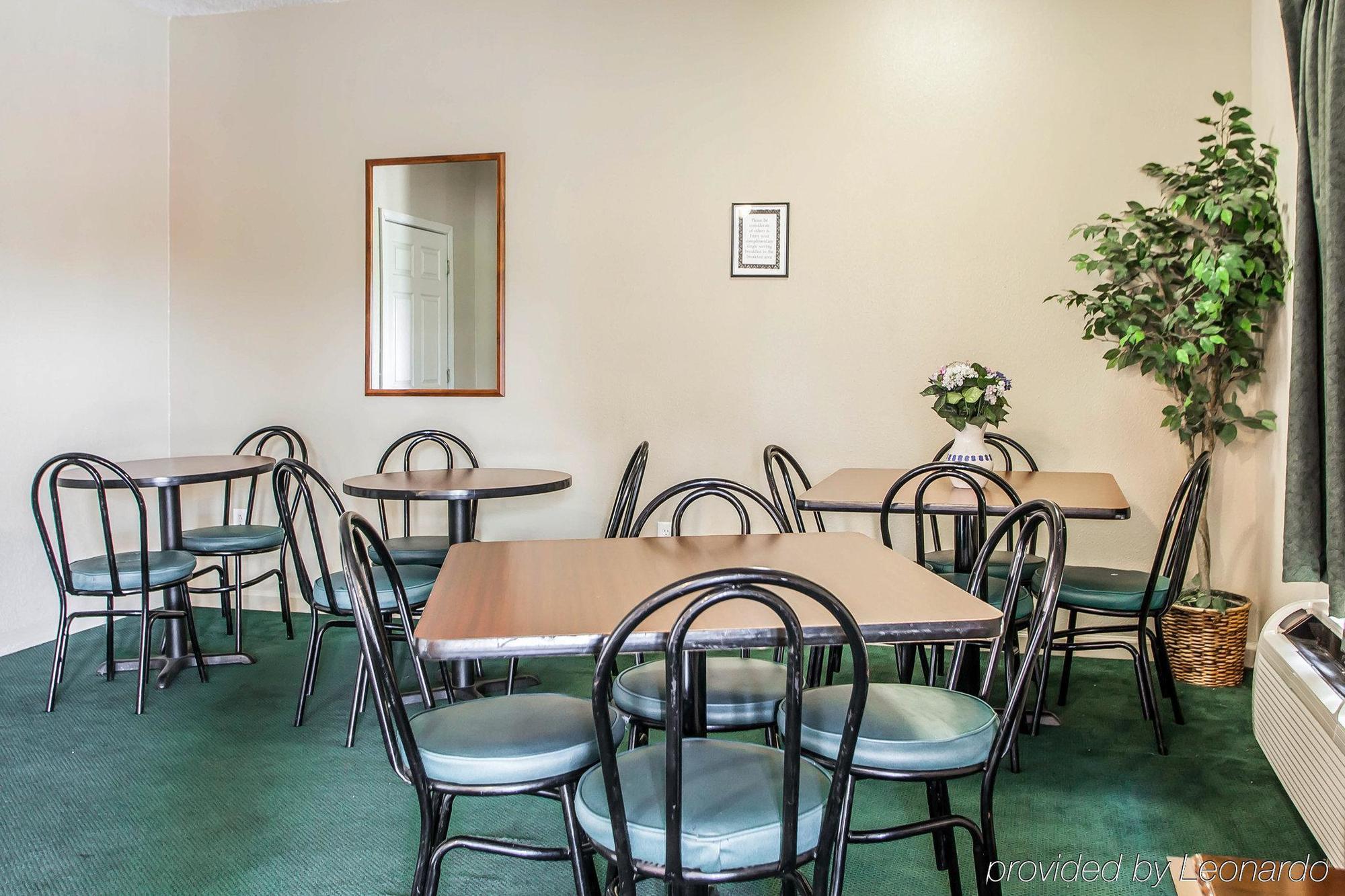 Econo Lodge Inn & Suites Granite City Ngoại thất bức ảnh